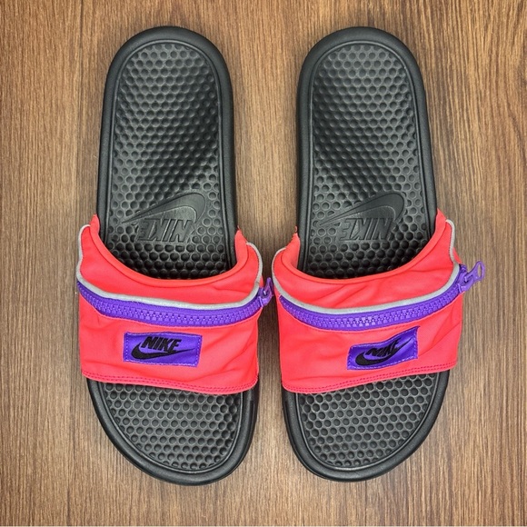 🔥🔥🔥Nike Black and Red Slide Sandals with Purple Accents Size: 11🔥🔥🔥 - Picture 1 of 9